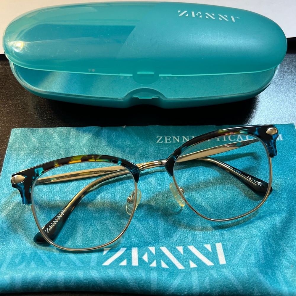 Women's Blue Glasses